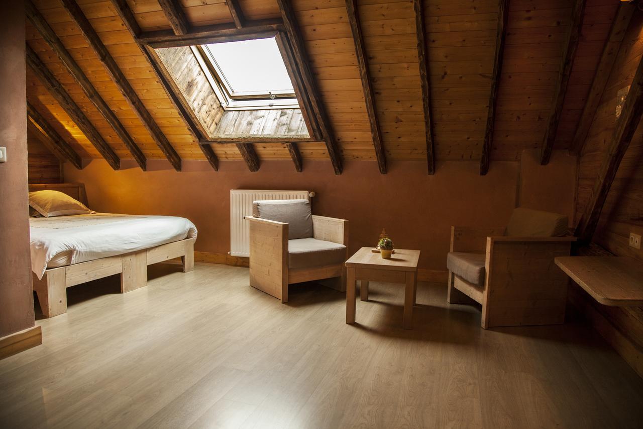 Chalet La Ferme De Noemie Mercury ภายนอก รูปภาพ