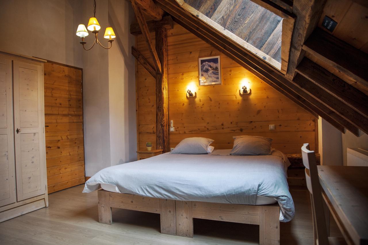 Chalet La Ferme De Noemie Mercury ภายนอก รูปภาพ