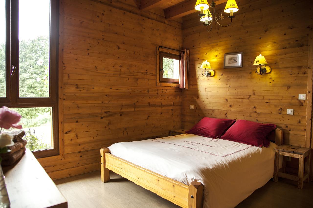 Chalet La Ferme De Noemie Mercury ภายนอก รูปภาพ